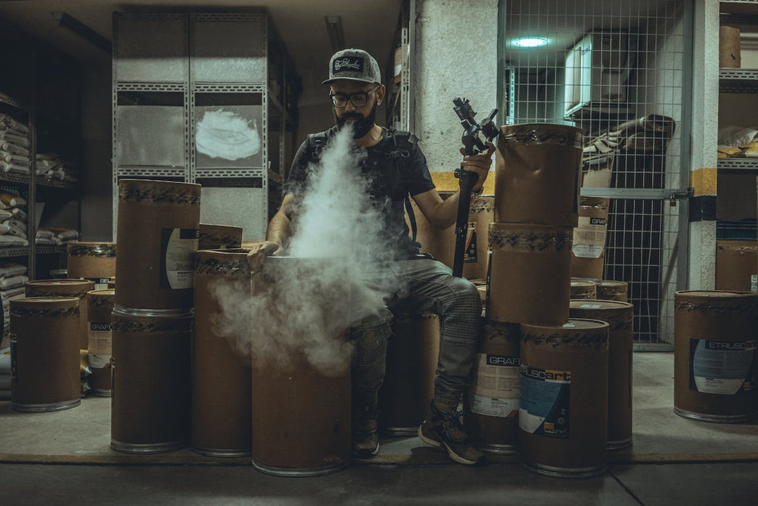 Nicotine Pouches vs. Vape Pens